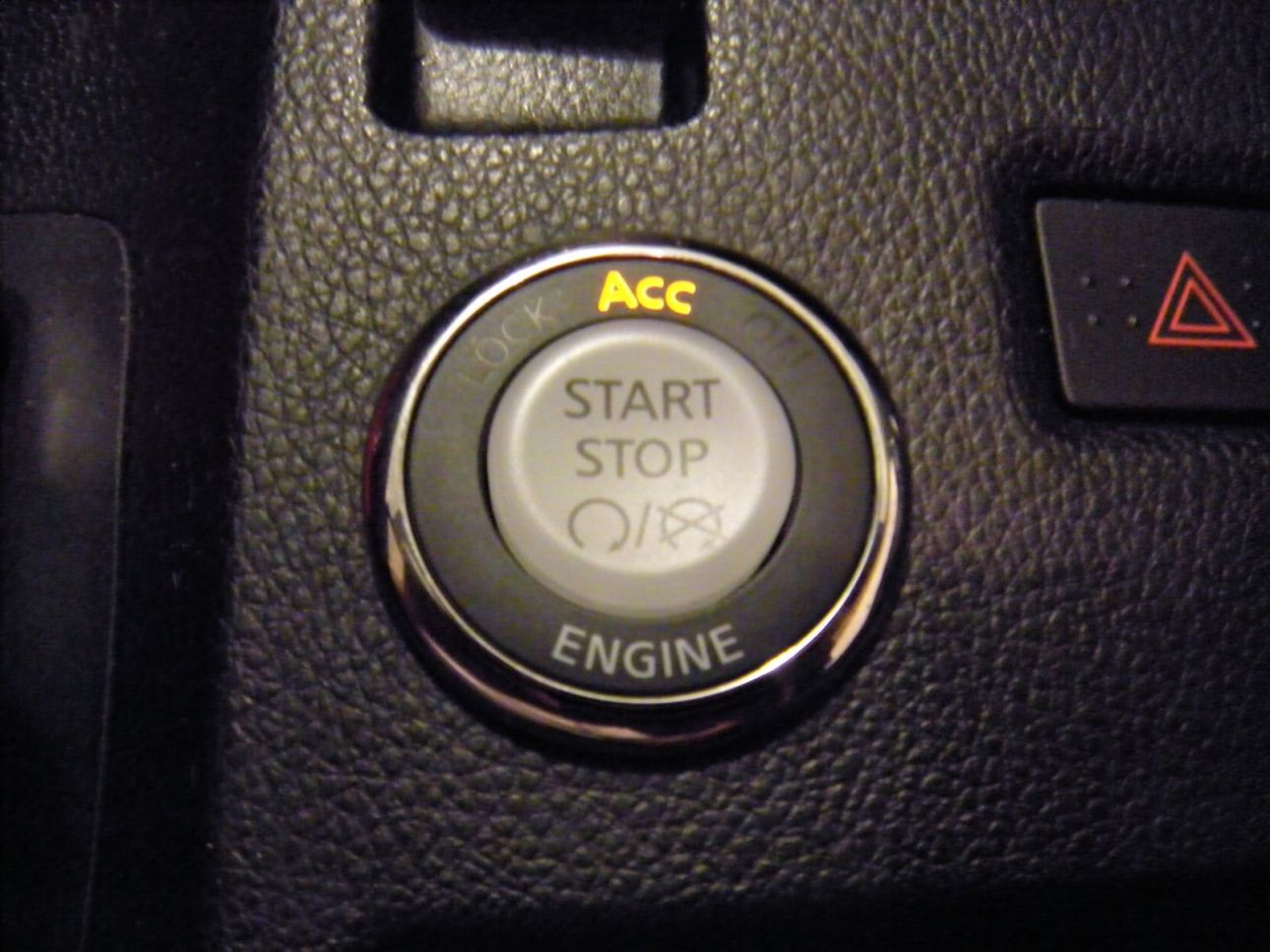 Start button lit in ACC mode in the 350Z dash