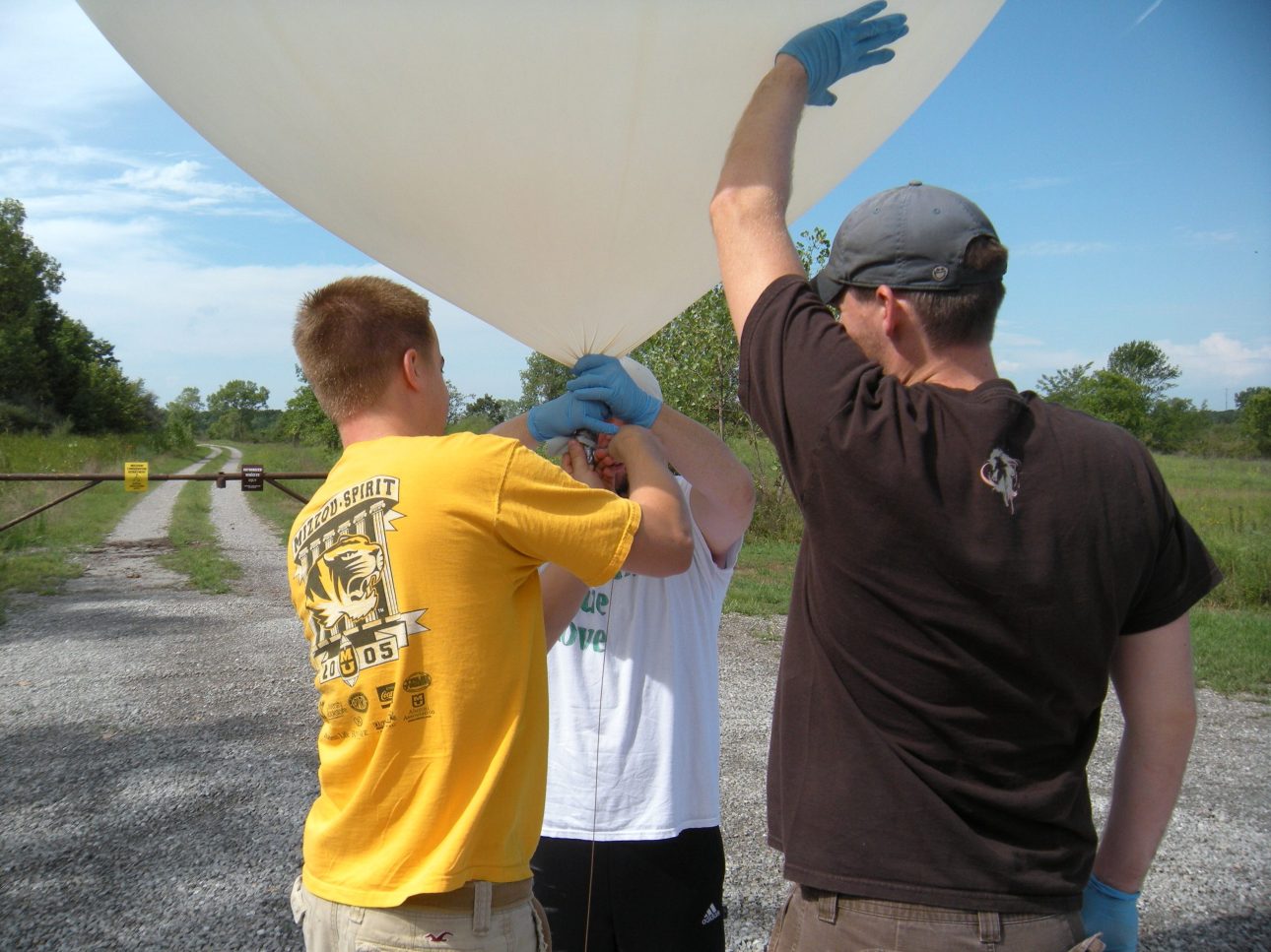 SUFO-1 Balloon Tying
